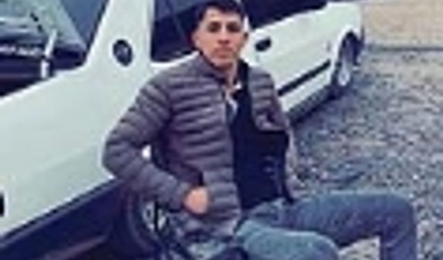 Sokak Ortasında 19 Yaşındaki Genç Katledildi