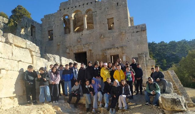 Mersin’in Ayasofyası Alahan Manastırı Ziyaretçilerini Büyülüyor