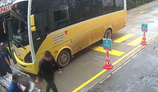 Fenalaşan Çocuk İçin Dakikalarla Yarıştı: Otobüs Şoföründen Örnek Davranış