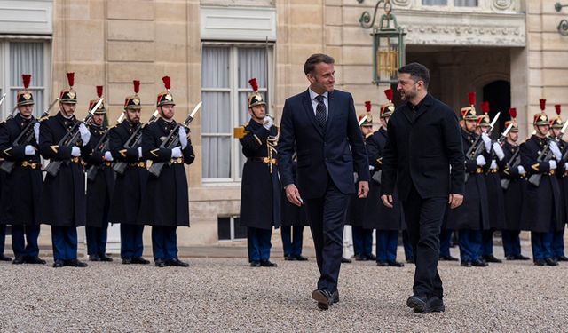 Zelenskiy Macron ile Bir Araya Geldi