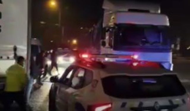 Tır’ın Dorsesinde 31 Kaçak Göçmen Yakalandı