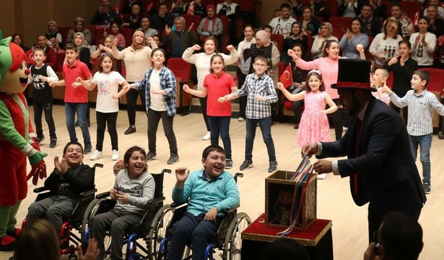 Mersin’de 3 Aralık Engelliler Günü İçin Farkındalık Etkinliği