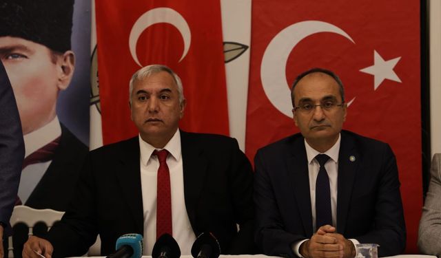 İYİ Parti Adana Teşkilatında Toplu İstifa