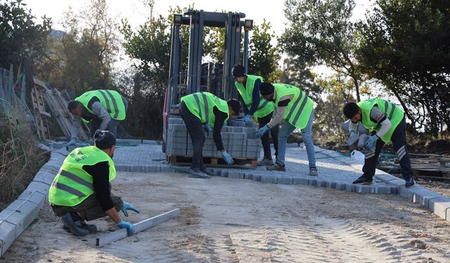 Toroslar Belediyesi’nden Kırsal Bölgelerde Yol Seferberliği