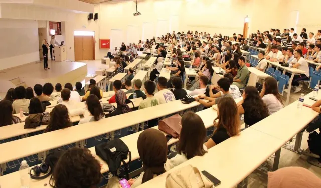 Öğrencilere Müjde: Üniversiteyi Yarım Bırakanlara Af Geliyor!