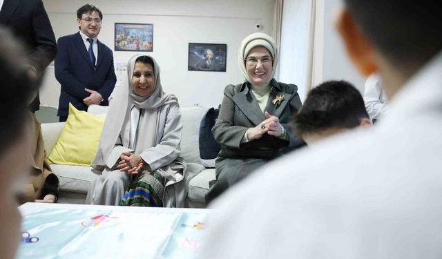 Emine Erdoğan: "Gazze’de iki senede 54 bine yakın çocuk yetim kaldı"