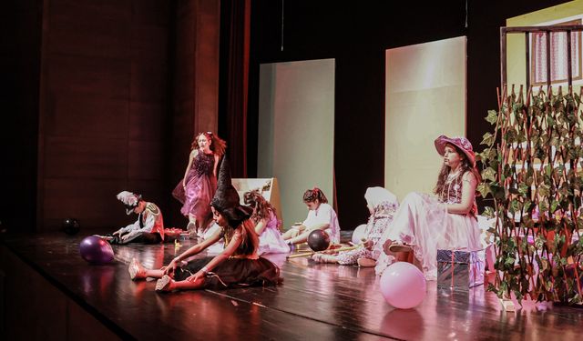 Mezitli Belediyesi Kültür Merkezi Sanatın Buluşma Noktası Oldu