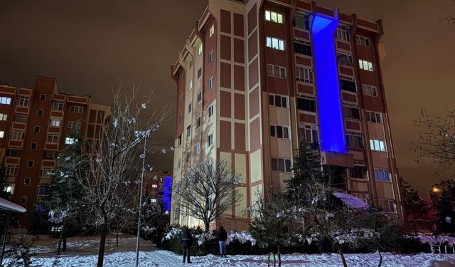 Karnesinde 3 zayıfı olan lise 1 öğrencisi, yaşamına son verdi