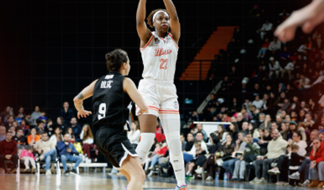 ÇBK Mersin Evinde Farklı Kazandı: 76-45