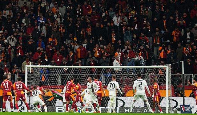 Galatasaray, 2. Devreye Puan Kaybıyla Başladı