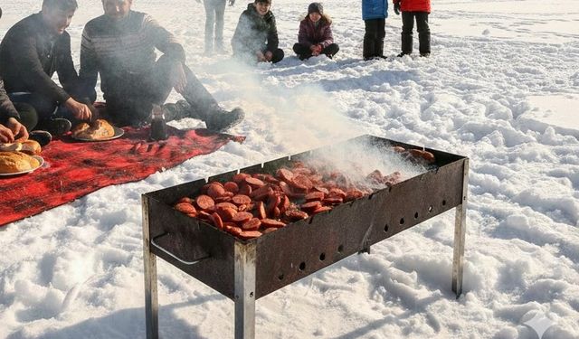 Toroslar’da Beyaz Şölen: Mersinli Kar Hasretini Yaylalarda Giderdi