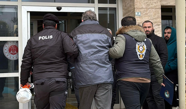 Sanal medya hesabı 'Sakaraltı Sakarüstü'ne ikinci operasyon: 8 gözaltı