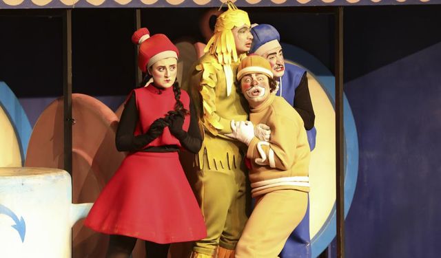 Şehir Tiyatrosu çocukların hayal dünyasını aralamaya devam ediyor