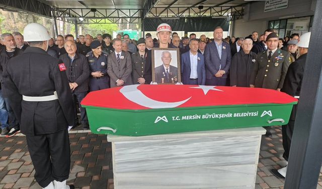 Kıbrıs Gazisi Şenal Taşkın, Tarsus'ta Son Yolculuğuna Uğurlandı