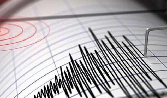 İran'da 5.2 Büyüklüğünde Deprem