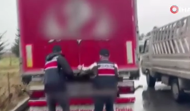 Adana'da 3 Bin Litre Sahte Alkol Ele Geçirildi