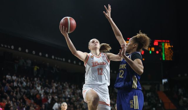 ÇBK Mersin, Fenerbahçe'ye direnemedi