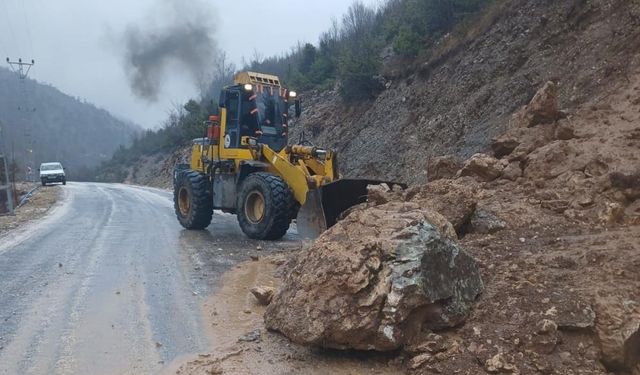 Osmaniye'de 3 Gündür Devam Eden Yağmur Hayatı Olumsuz Etkiledi