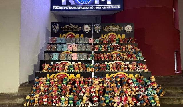 Adana'da yolcu otobüsünde 515 kaçak pelüş oyuncak ele geçirildi