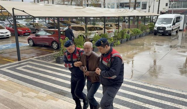 Antalya'da  muz bahçesinde kahreden ölüm