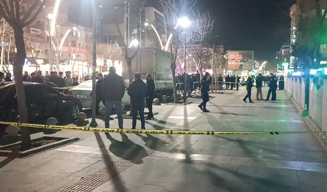 Uzun namlulu silahla çevreye rastgele ateş açtı: 2 yaralı