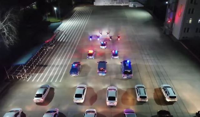 Adana'da dolandırıcılık yapan 19 kişi yakalandı