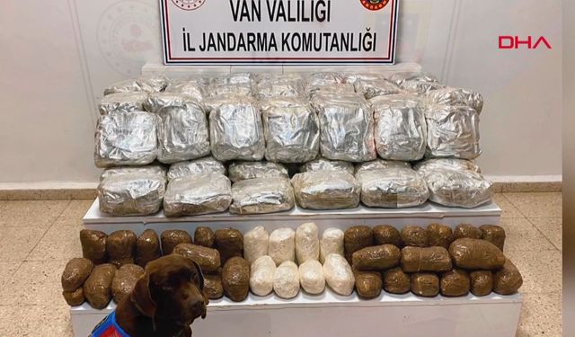 Van ve Hakkari’de uyuşturucu madde operasyonu; 406 kilo uyuşturucu madde ele geçirildi