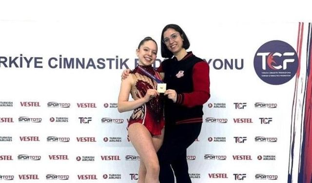 Antalya'da Muratpaşa Belediyesi Cimnastik Takımı kürsü başarısı elde etti