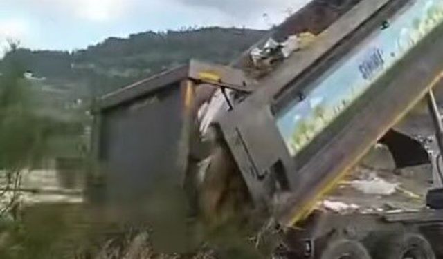 Mersin'de ormana atık döken belediyeye milyonluk ceza kesildi