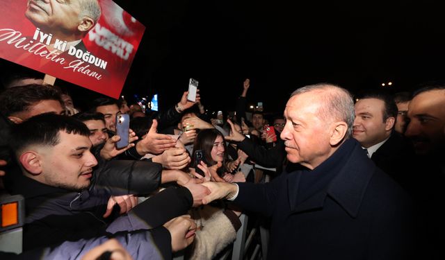 AK Parti Gençlik Kolları, Cumhurbaşkanı Erdoğan'ın doğum gününü kutladı
