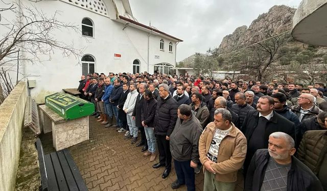 Otomobiliyle Sele Kapıldı, Kurtarılamadı