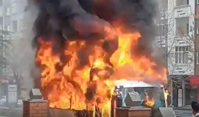 Yanan Belediye Otobüsü Korkuttu