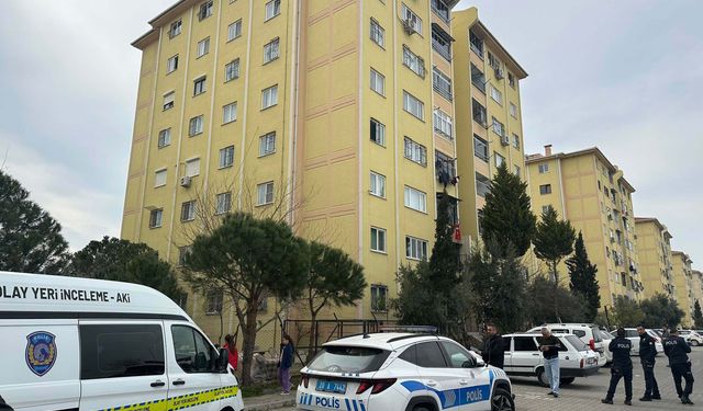 3 yaşındaki Tuğra, 6'ncı kattan düşüp ağır yaralandı