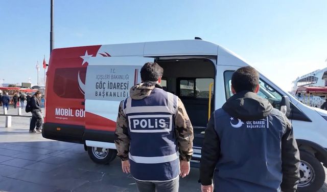 375 mobil göç noktasında bayram mesaisi