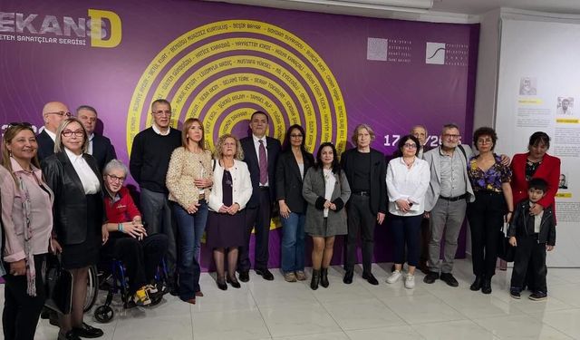 'Frekans D' Sergisi Mersin’de sanatseverlerle buluştu