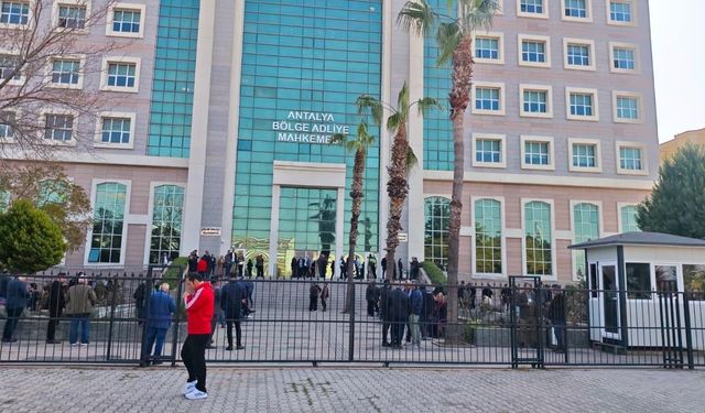 Antalya Büyükşehir Belediyesi'ne yönelik davanda tutuksuz sanıkların savunmaları alındı