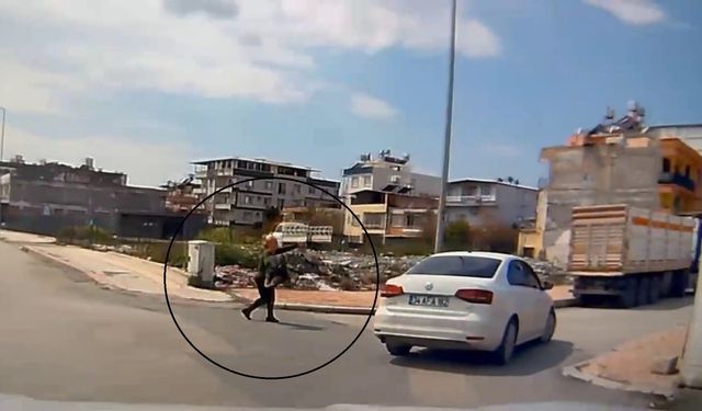 Kadının kolyesini çalan hırsız ilk suçunda yakalanmış