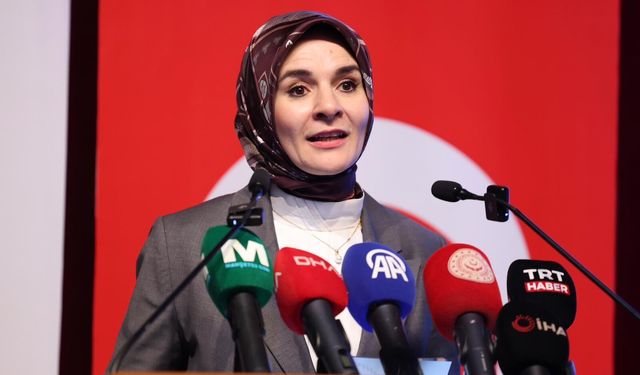 Bakan Göktaş:  Sevgiyi, paylaşmayı ve merhameti önce aile öğretir