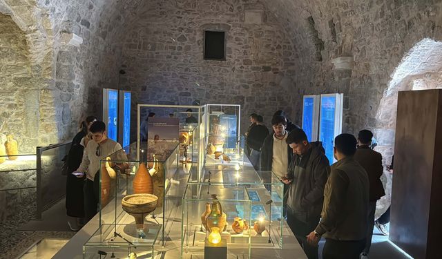 Bayramın ilk günü tarihi yerlere ziyaretçi akını