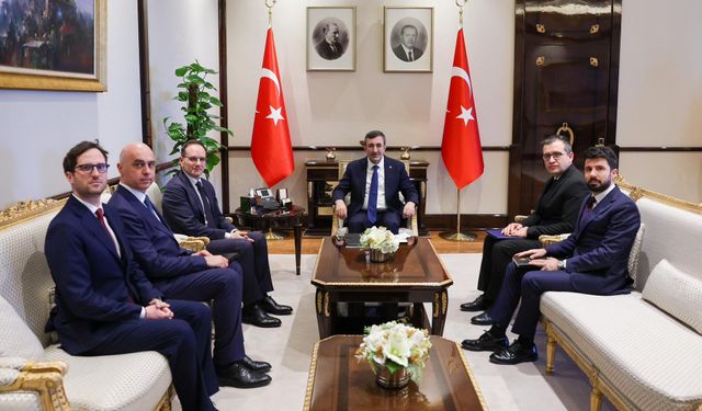 Cevdet Yılmaz, 4 ülkenin büyükelçileriyle bir araya geldi