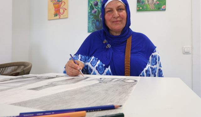 Deprem enkazından 4.günde kurtarıldı, evine kavuştu