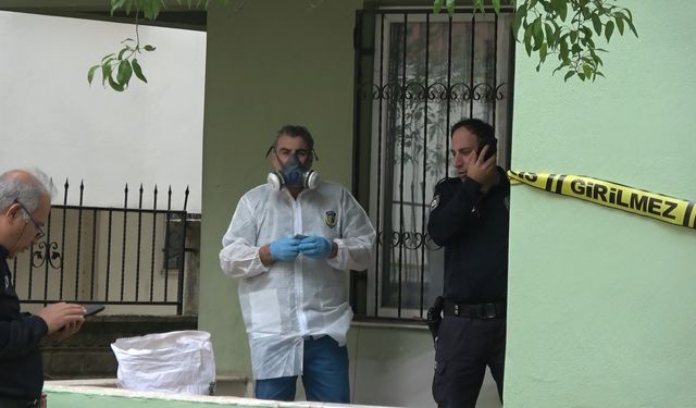 Evinde ölü bulundu