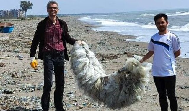Gönüllülerden örnek davranış: 80 torba çöp toplandı