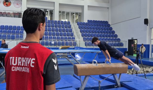Milli sporcular 'Budapeşte Cimnastik Cup' yarışması hazırlıklarını Malatya'da sürdürüyor