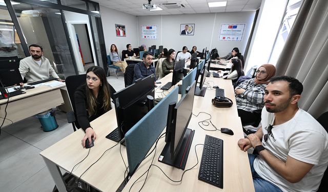 Büyükşehir, gençlere yapay zeka eğitimi