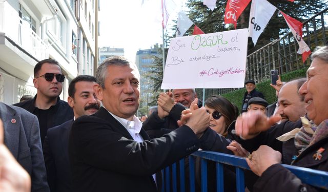 ‘Oyuncu değişikliği sinemada, futbolda olur, mahkemede şahir değişikliği olur mu?’