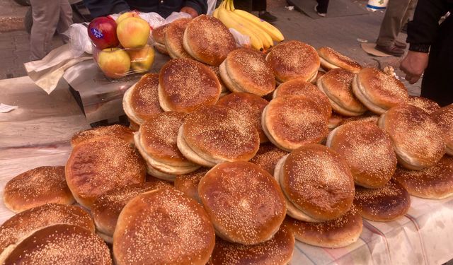 11 ayın lezzeti olan Adana'nın Ramazan gülü yoğun ilgi görüyor