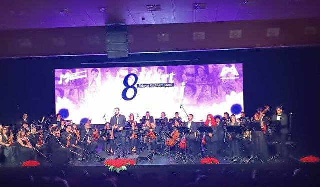 Mersin’de '8 Mart Dünya Kadınlar Günü Konseri' düzenlendi