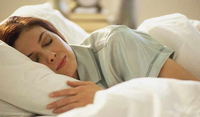 ‘Yanlış yatak ve yastık kullanımı omurga yapısını bozabilir’