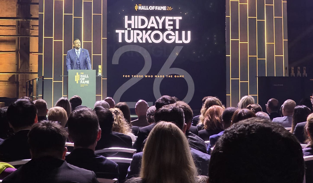 Hidayet Türkoğlu: Bu onuru, Ay-yıldızlı formayı gururla taşımış tüm sporcular adına kabul ediyorum